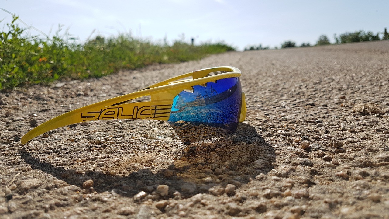 The 10 Best Sunglasses for Mountain Biking with Buying Guide