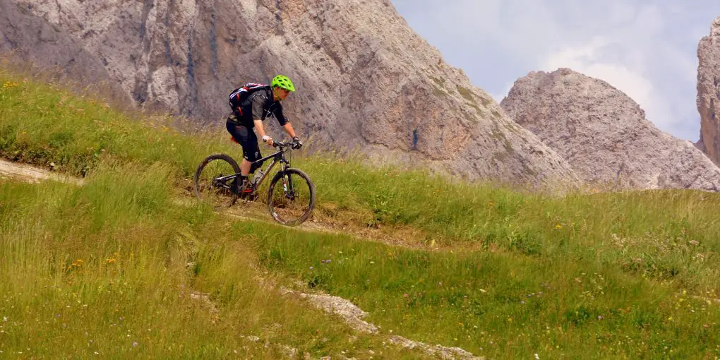 Must Have Mountain Bike Accessories | Mountain Bicycle Lab