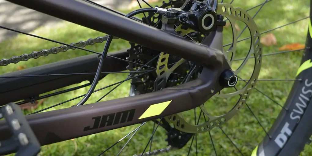 Should I Buy a Mountain Bike With Disc Brakes or Rim Brakes? | MTB Lab