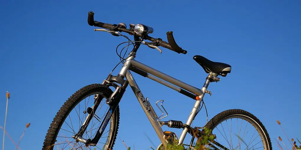 Things to Consider Before You Buy a Mountain Bike Fork | MTBs Lab